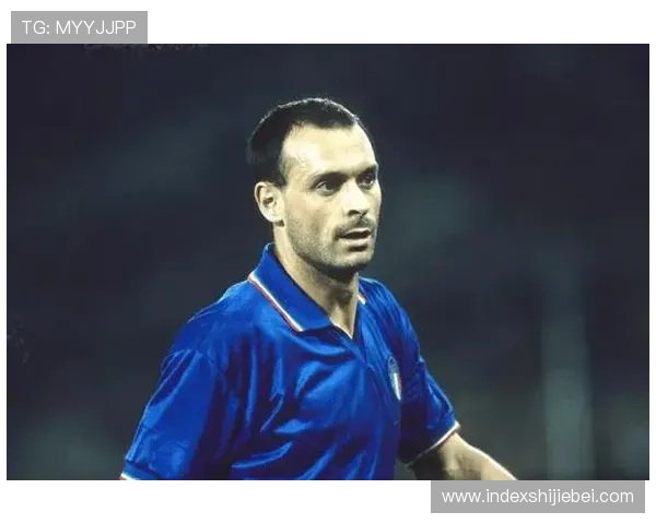 世界杯金靴奖历届得主一览表:统计获奖者的年龄、俱乐部背景及未来发展方向